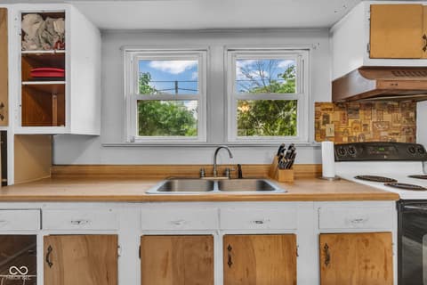Photo of 114 W Washington Street, New Richmond, IN