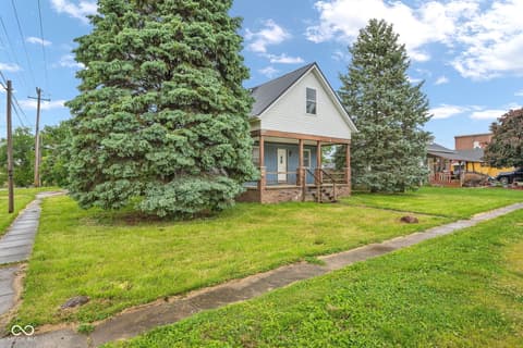 Photo of 114 W Washington Street, New Richmond, IN