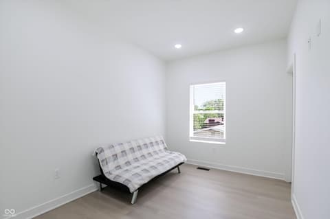 Photo of 3217 W 48th Street, Indianapolis, IN