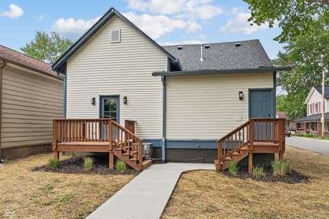 Photo of 599 E Adams Street, Franklin, IN