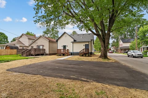Photo of 599 E Adams Street, Franklin, IN
