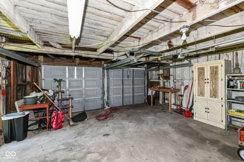 Garage at 303 Walnut Street, Greenfield, IN