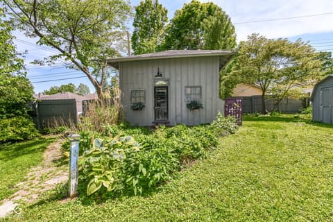 Out Buildings — 303 Walnut Street, Greenfield, IN