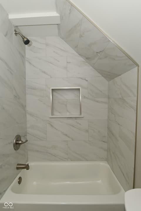 Photo of 805 S 17th Street, Elwood, IN