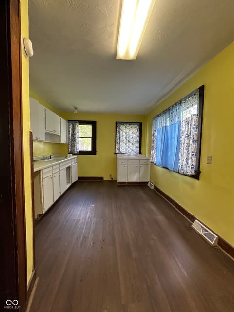Photo of 555 Woodrow Avenue, Indianapolis, IN