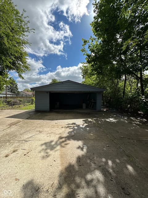 Photo of 555 Woodrow Avenue, Indianapolis, IN