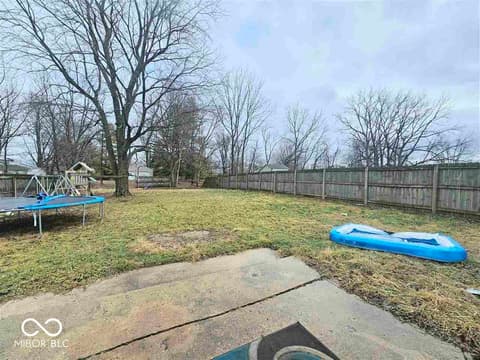 Yard at 2334 Poplar Street, Anderson, IN