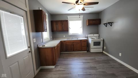 Photo of 10 S 2nd Street, Kingman, IN