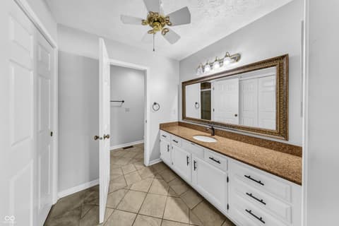 Photo of 12559 Saksons Boulevard, Fishers, IN