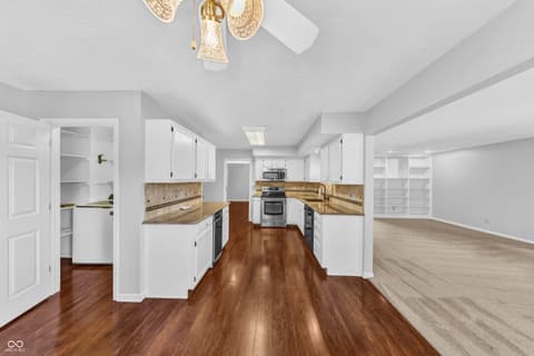 Photo of 12559 Saksons Boulevard, Fishers, IN