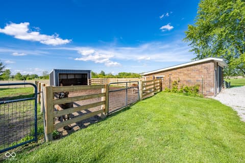 Photo of 1799 S County Road 775 E, Coatesville, IN