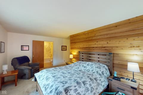 Photo of 123 E Cragmont Drive, Indianapolis, IN