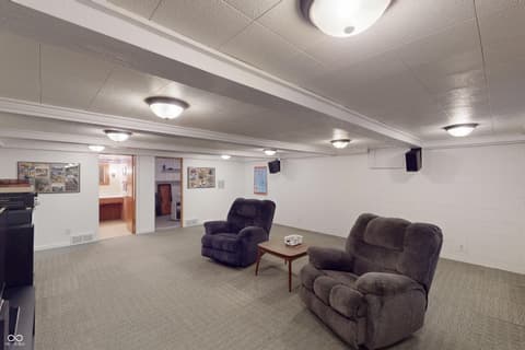 Photo of 123 E Cragmont Drive, Indianapolis, IN