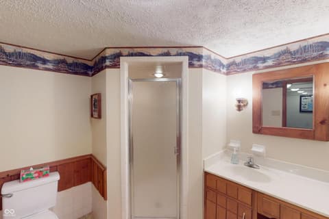 Photo of 123 E Cragmont Drive, Indianapolis, IN
