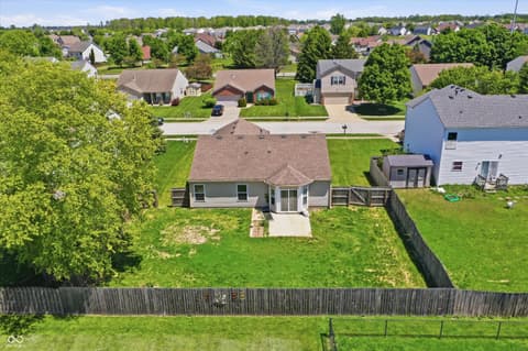 Photo of 952 Pine Ridge Way, Brownsburg, IN
