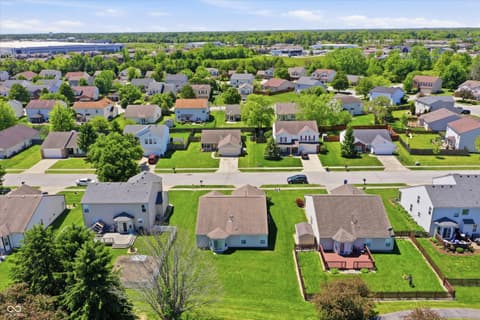 Photo of 952 Pine Ridge Way, Brownsburg, IN