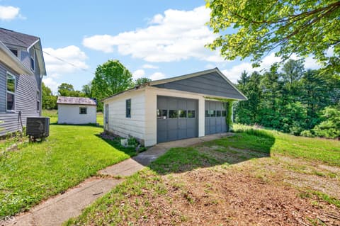 Photo of 1063 Harrison Ridge Road, Nashville, IN
