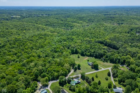 Photo of 1063 Harrison Ridge Road, Nashville, IN