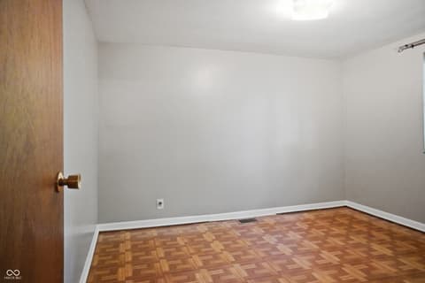 Photo of 8203 W 88th Street, Indianapolis, IN