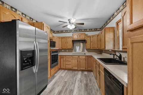 Kitchen at 811 Edgewood Drive, Mooresville, IN