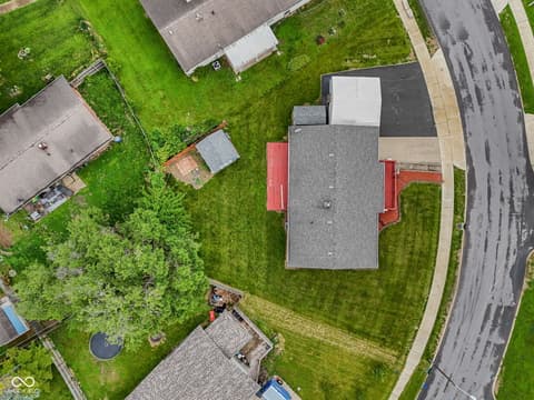 Aerial view at 811 Edgewood Drive, Mooresville, IN