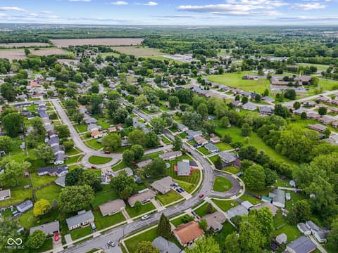 Aerial view at 811 Edgewood Drive, Mooresville, IN