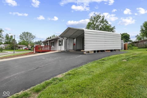 Front exterior at 811 Edgewood Drive, Mooresville, IN