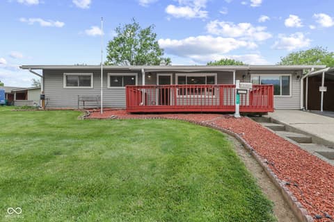 Front exterior at 811 Edgewood Drive, Mooresville, IN