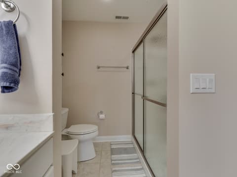 Photo of 7746 Rosa Drive, Indianapolis, IN
