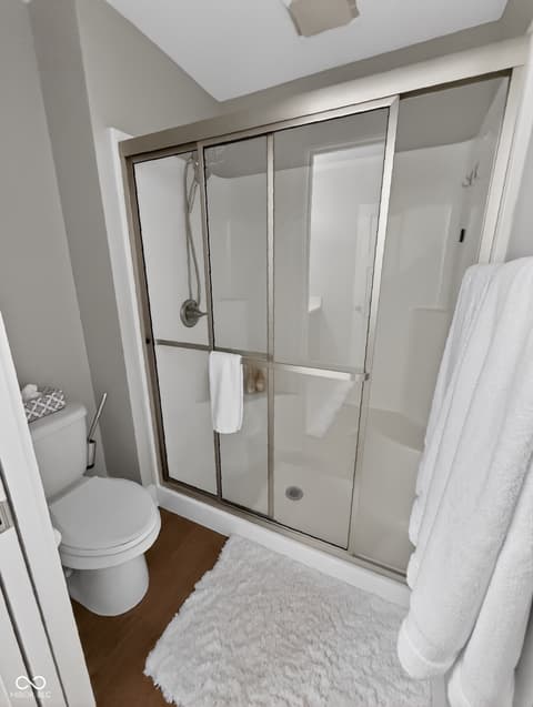 Bathroom at 1069 Forest Glen Drive, Greenfield, IN