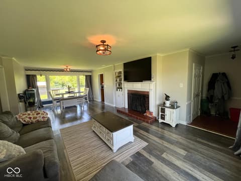 Living room at 2071 S 600 W, New Palestine, IN