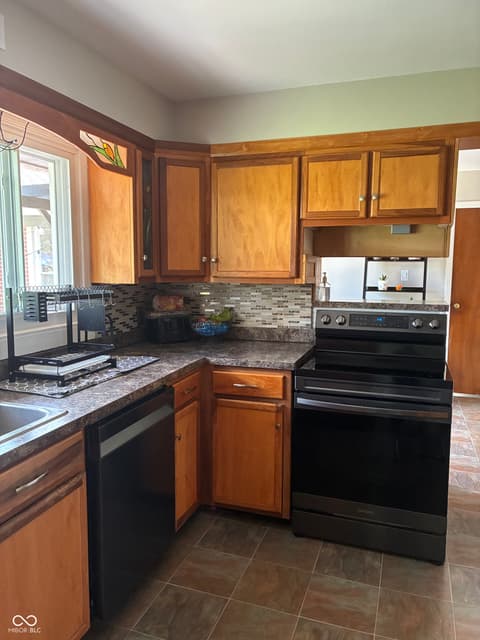 Kitchen at 2071 S 600 W, New Palestine, IN