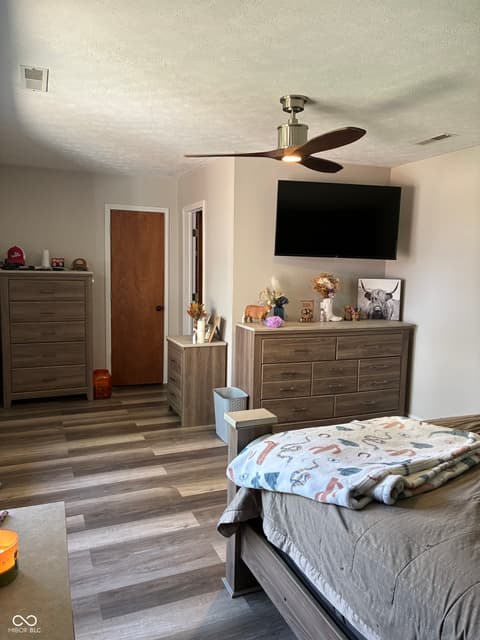 Bedroom at 2071 S 600 W, New Palestine, IN