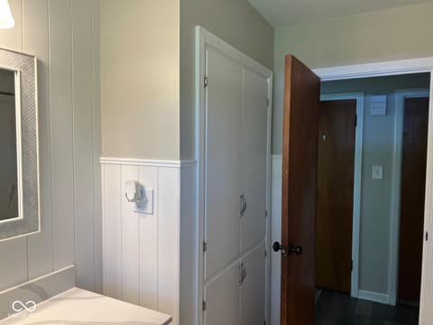 Bathroom at 2071 S 600 W, New Palestine, IN