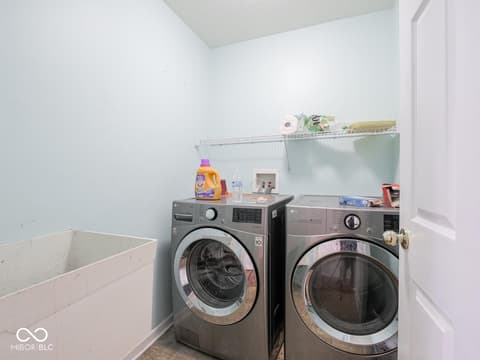 Laundry room at 7611 Penguin Circle, Indianapolis, IN