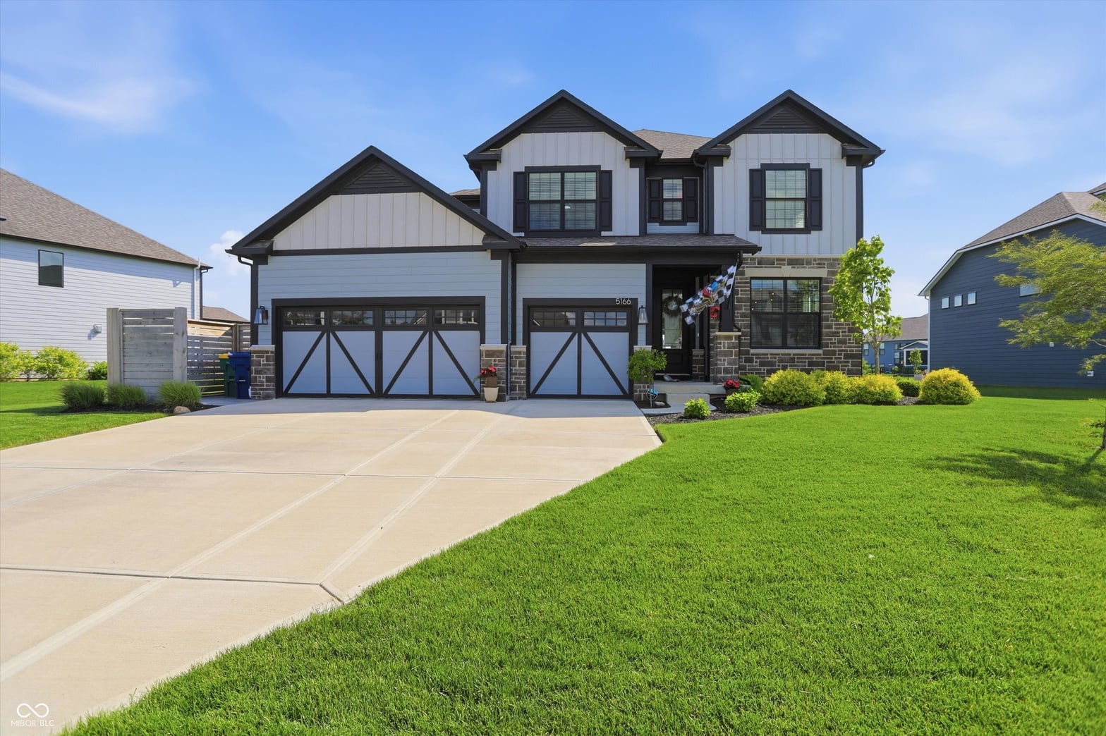 Photo of 5166 Peachtree Road, Zionsville, IN