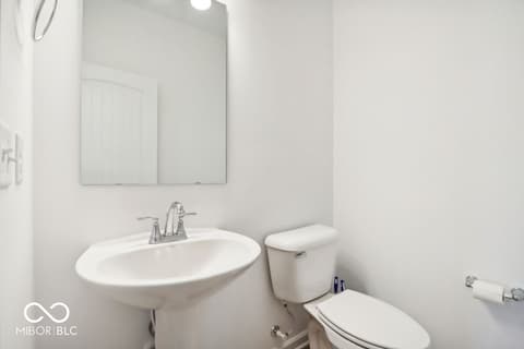 Photo of 9084 Apollo Way, Plainfield, IN
