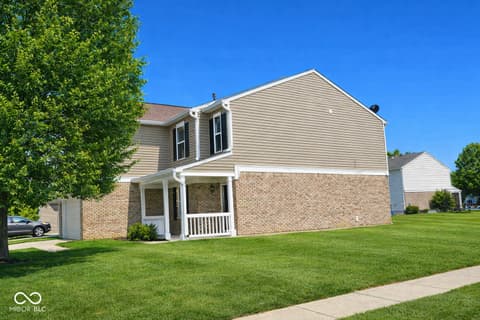 Photo of 1795 Feather Reed Lane, Greenwood, IN
