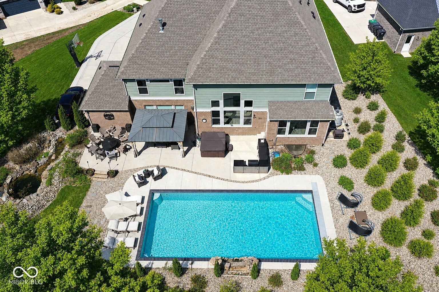Photo of 5683 Oakmont Boulevard, Bargersville, IN