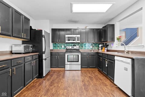 Kitchen at 19185 Calico Aster Drive, Noblesville, IN