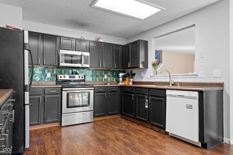 Kitchen at 19185 Calico Aster Drive, Noblesville, IN