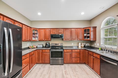 Photo of 9426 Stones Ferry Way, Indianapolis, IN