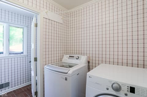 Laundry room at 7922 Mill Pond Lane, Indianapolis, IN