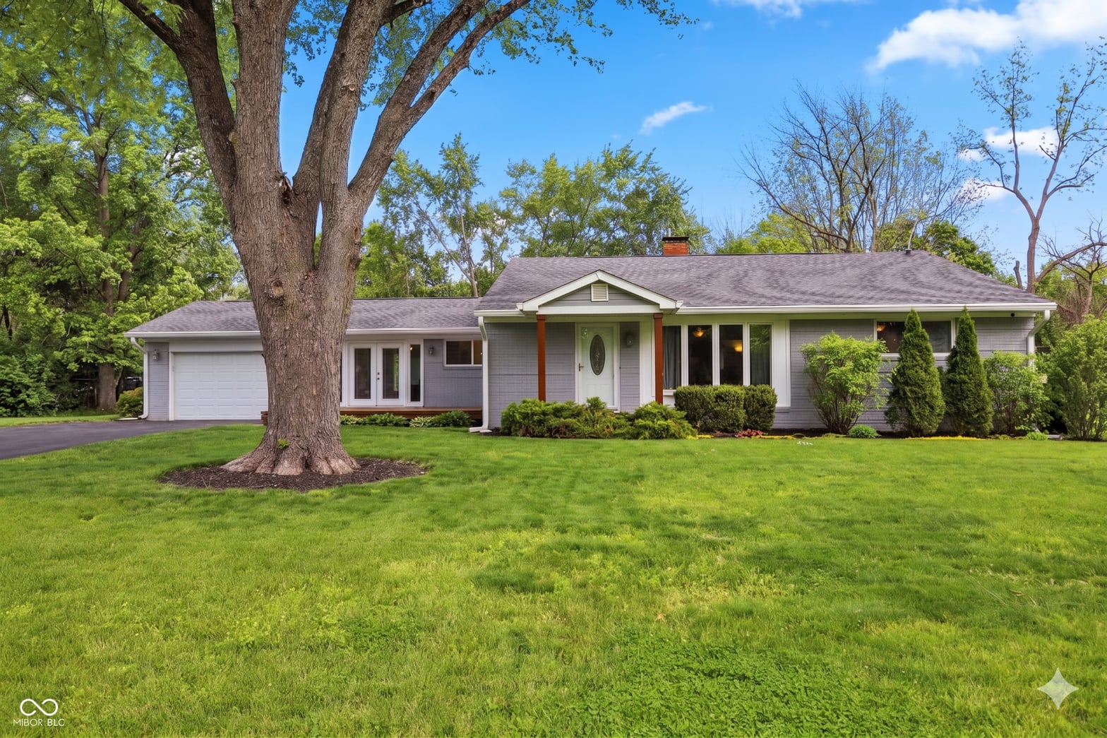 Photo of 540 Golf Lane, Indianapolis, IN