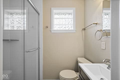 Photo of 540 Golf Lane, Indianapolis, IN