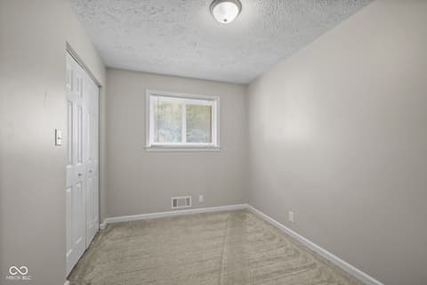Photo of 540 Golf Lane, Indianapolis, IN