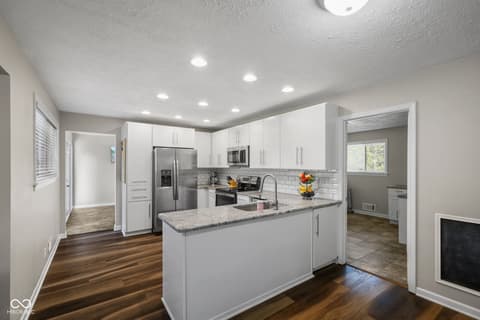 Photo of 540 Golf Lane, Indianapolis, IN