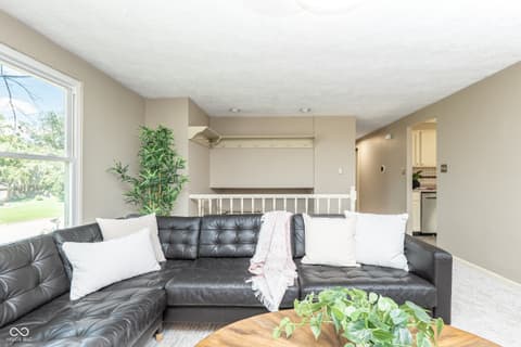 Living room at 7525 Turnberry Court, Indianapolis, IN