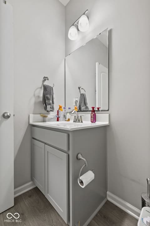 Photo of 9133 Thames Drive, Avon, IN