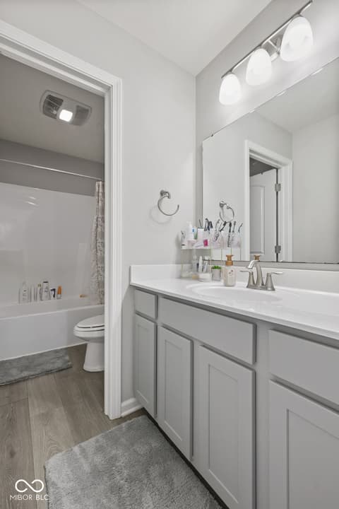 Photo of 9133 Thames Drive, Avon, IN